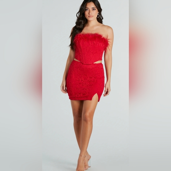 RED - Floral Lace Marabou Bustier - Picture 4 of 5